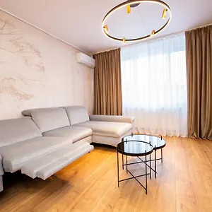 One By One - By Grand , Bükreş Romanya